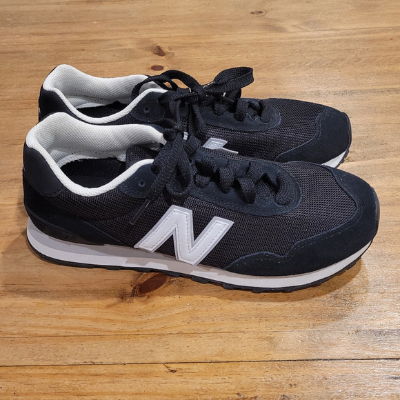 New Balance Women's 515 V3 Sneaker Size 7.5 Black White WL515BLK - Picture 5 of 11